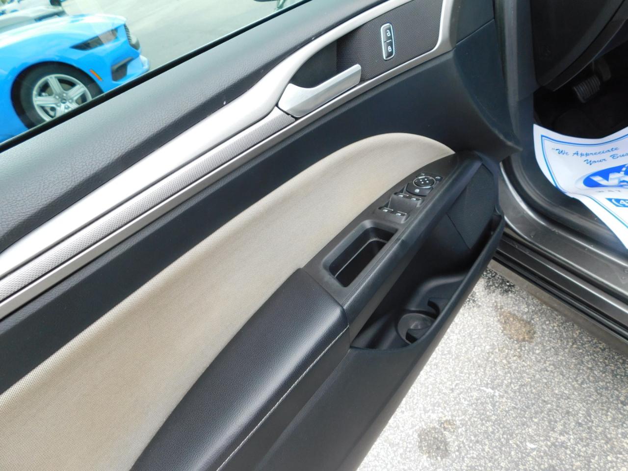 Ford Fusion S FWD 2019