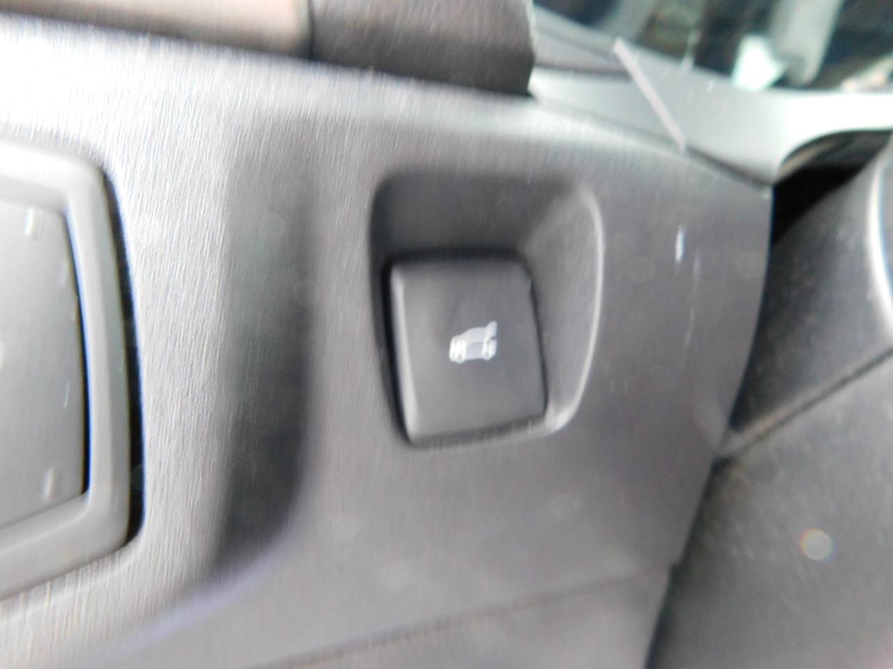 Ford Fusion S FWD 2019