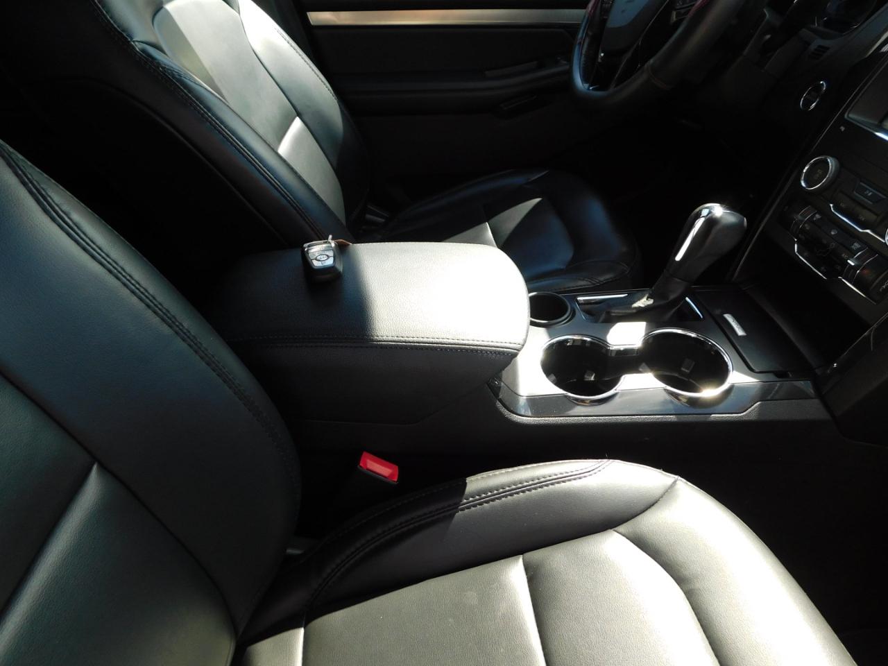 Ford Explorer XLT FWD 2019
