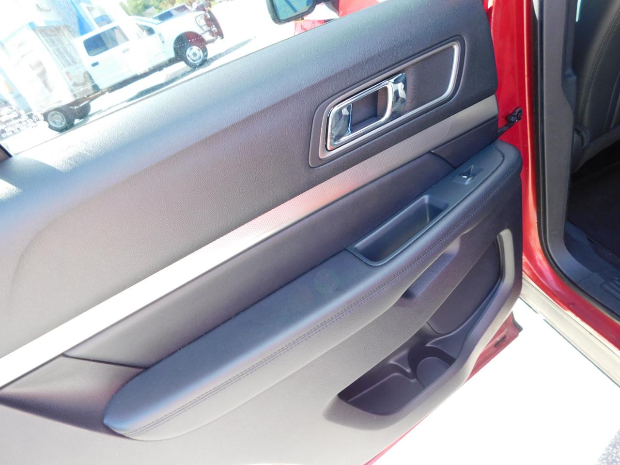 Ford Explorer XLT FWD 2019