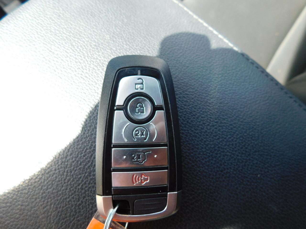 Ford Explorer XLT FWD 2019