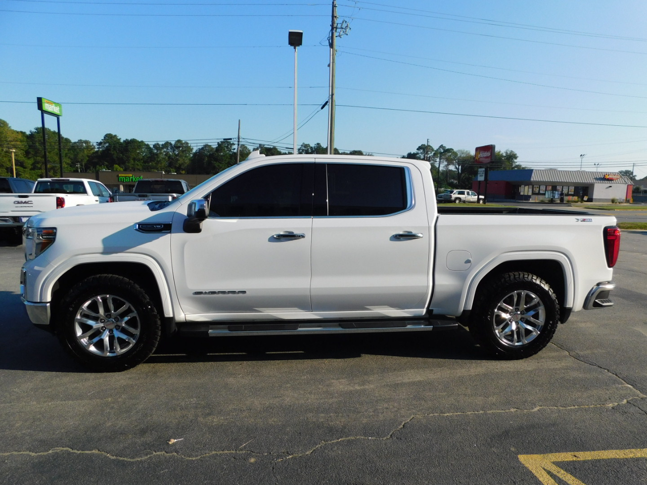 GMC Sierra 1500 4WD Crew Cab 147" SLT 2020 GMC Sierra 1500 4WD Crew Cab 147" SLT 2020