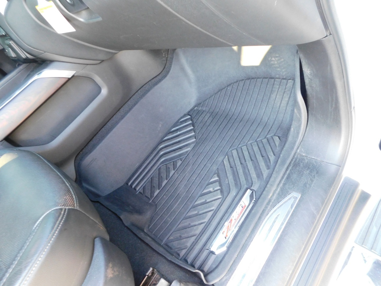 GMC Sierra 1500 4WD Crew Cab 147" SLT 2020 GMC Sierra 1500 4WD Crew Cab 147" SLT 2020