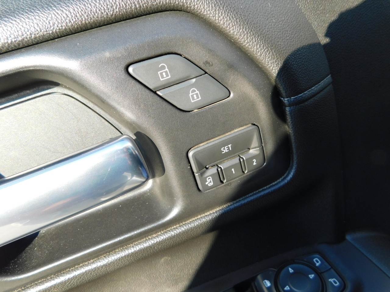 GMC Sierra 1500 4WD Crew Cab 147" SLT 2020 GMC Sierra 1500 4WD Crew Cab 147" SLT 2020