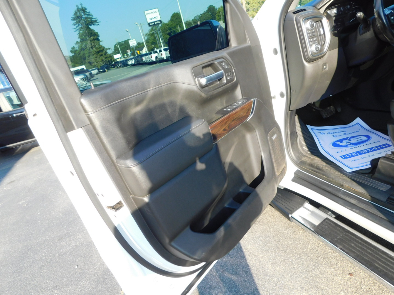 GMC Sierra 1500 4WD Crew Cab 147" SLT 2020 GMC Sierra 1500 4WD Crew Cab 147" SLT 2020