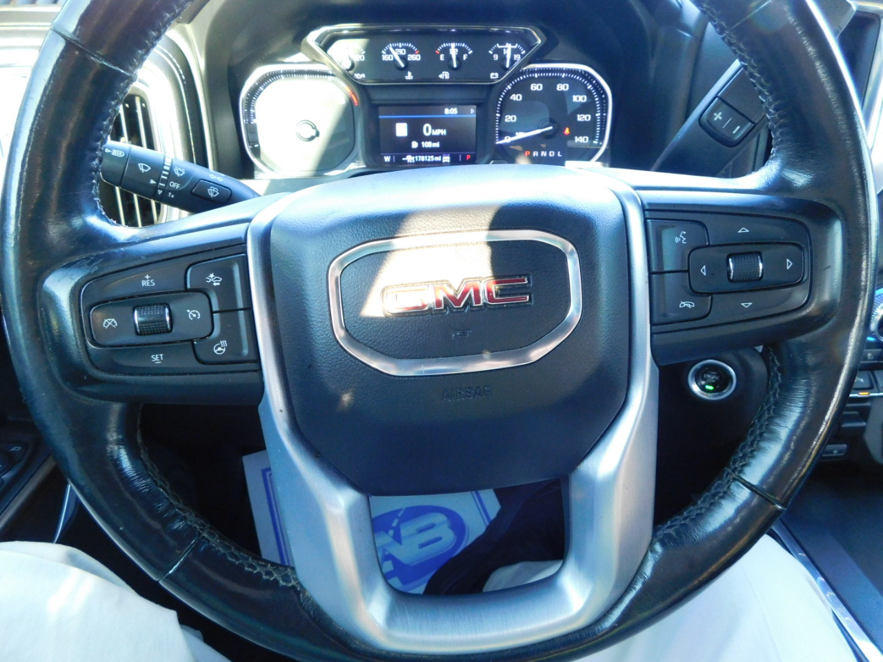 GMC Sierra 1500 4WD Crew Cab 147" SLT 2020 GMC Sierra 1500 4WD Crew Cab 147" SLT 2020