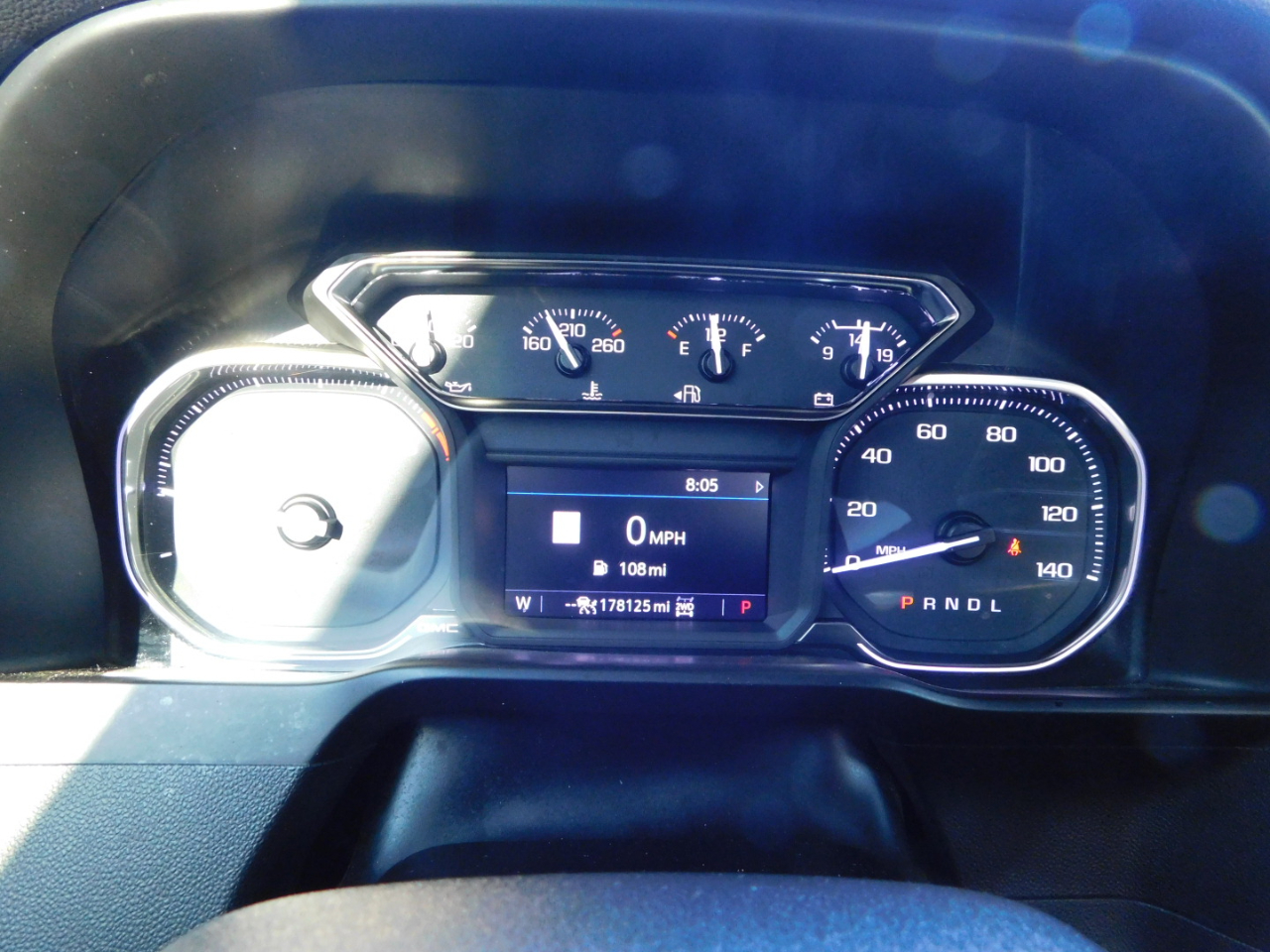 GMC Sierra 1500 4WD Crew Cab 147" SLT 2020 GMC Sierra 1500 4WD Crew Cab 147" SLT 2020