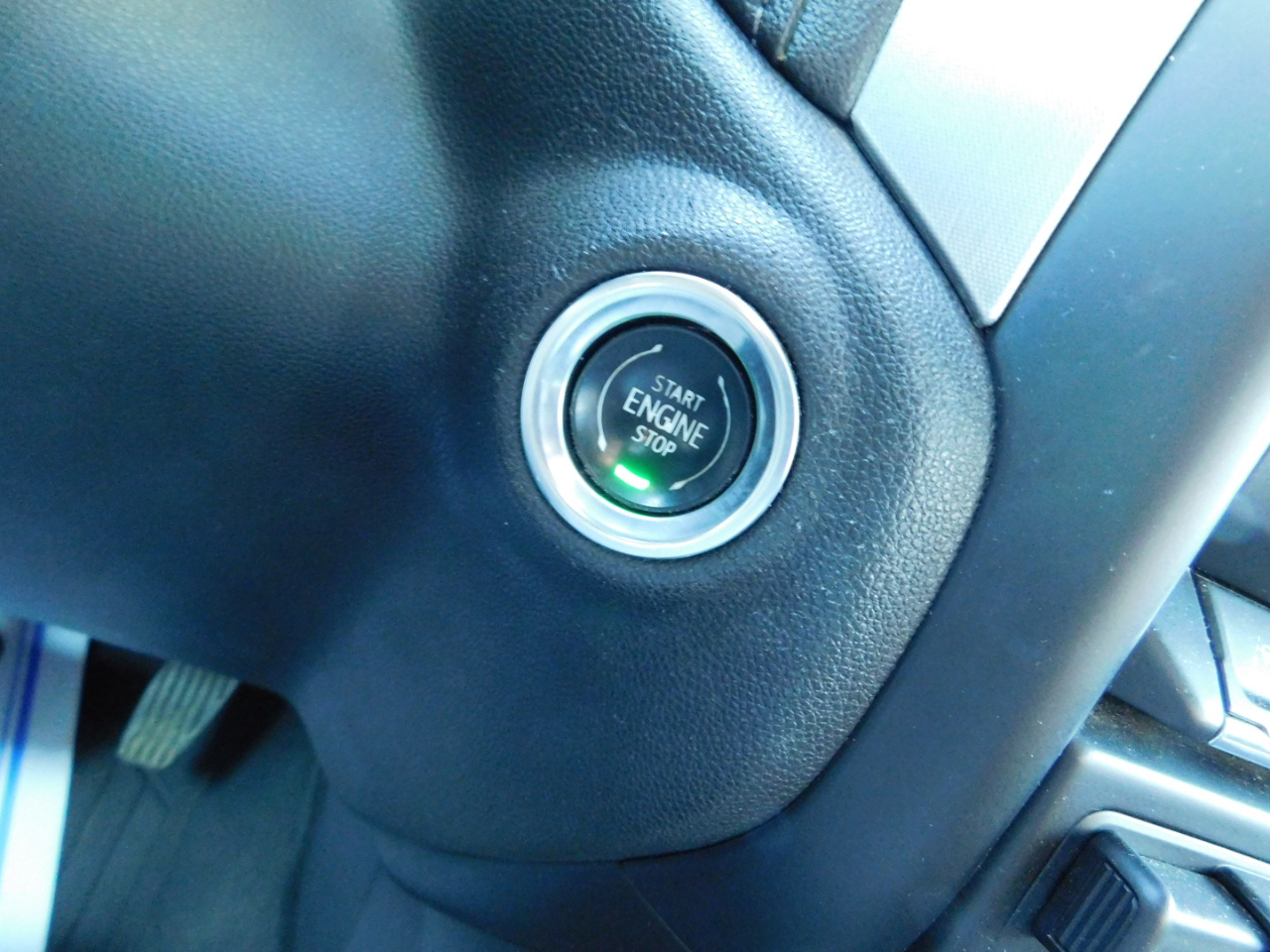 GMC Sierra 1500 4WD Crew Cab 147" SLT 2020 GMC Sierra 1500 4WD Crew Cab 147" SLT 2020