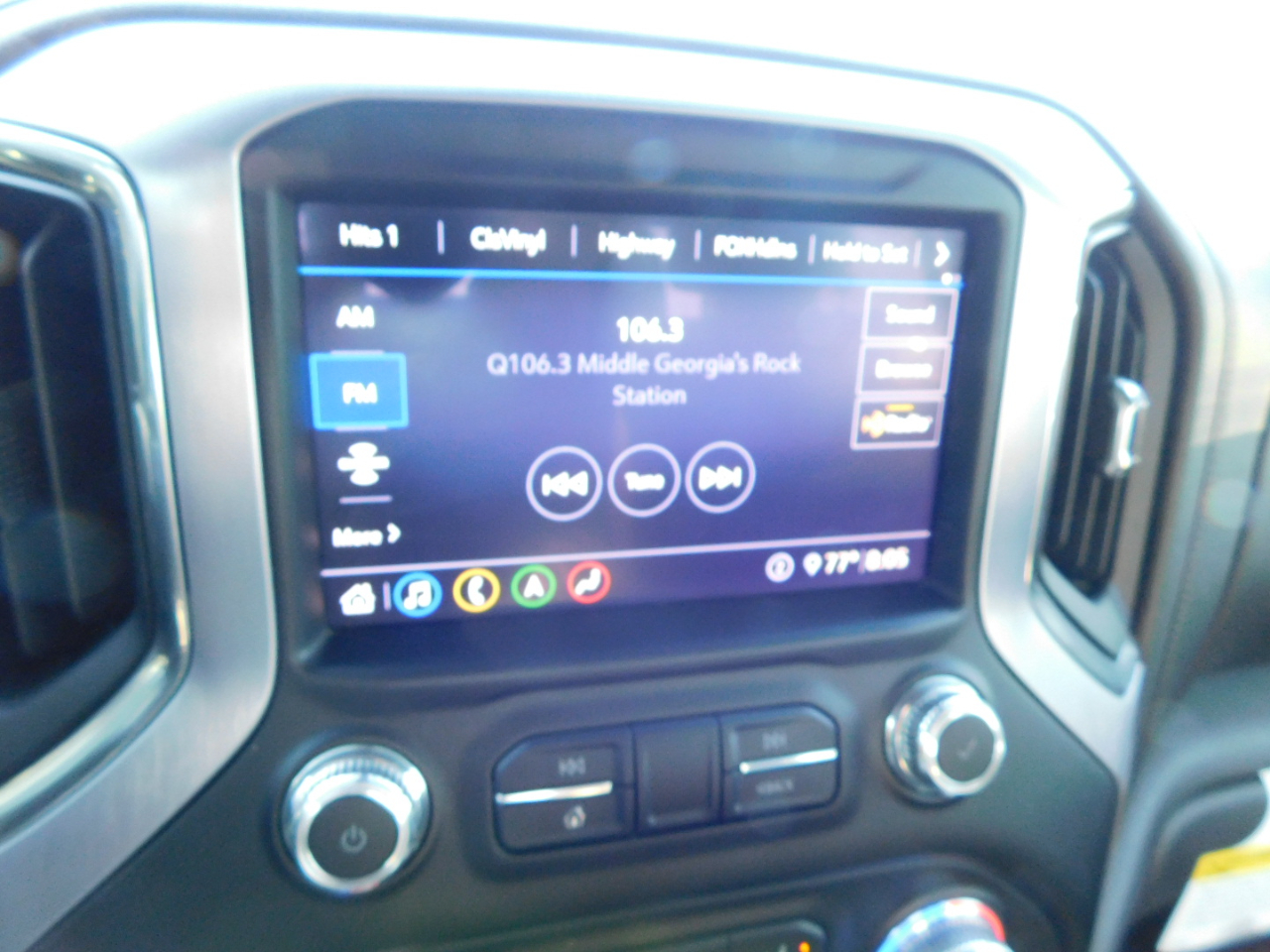 GMC Sierra 1500 4WD Crew Cab 147" SLT 2020 GMC Sierra 1500 4WD Crew Cab 147" SLT 2020