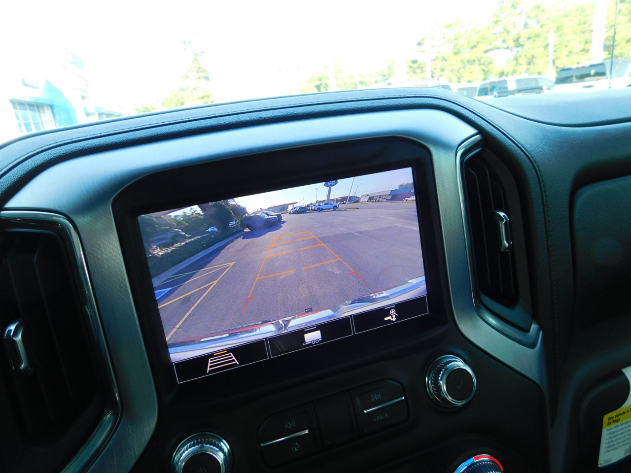 GMC Sierra 1500 4WD Crew Cab 147" SLT 2020 GMC Sierra 1500 4WD Crew Cab 147" SLT 2020