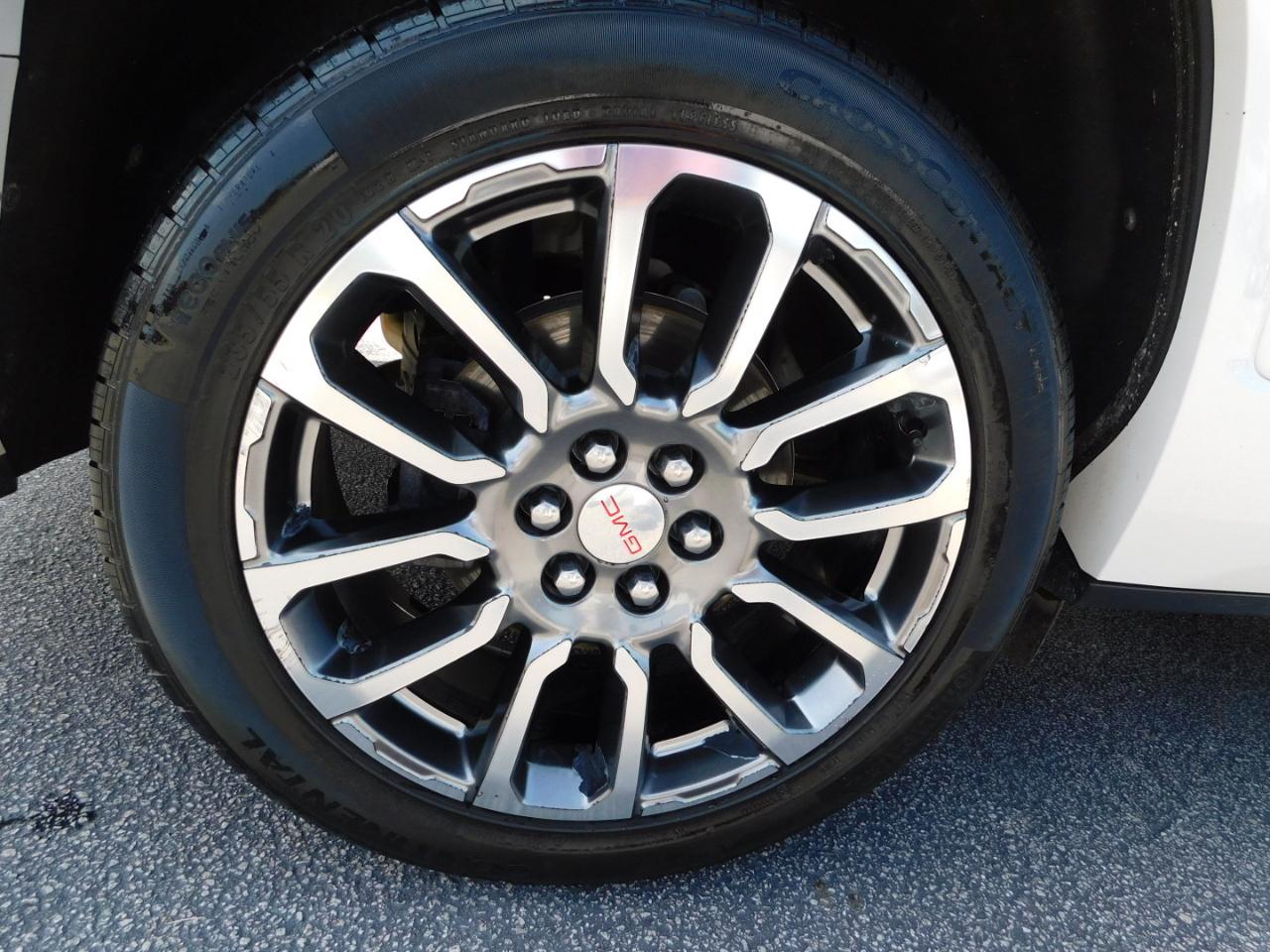 GMC Acadia FWD 4dr Denali 2020