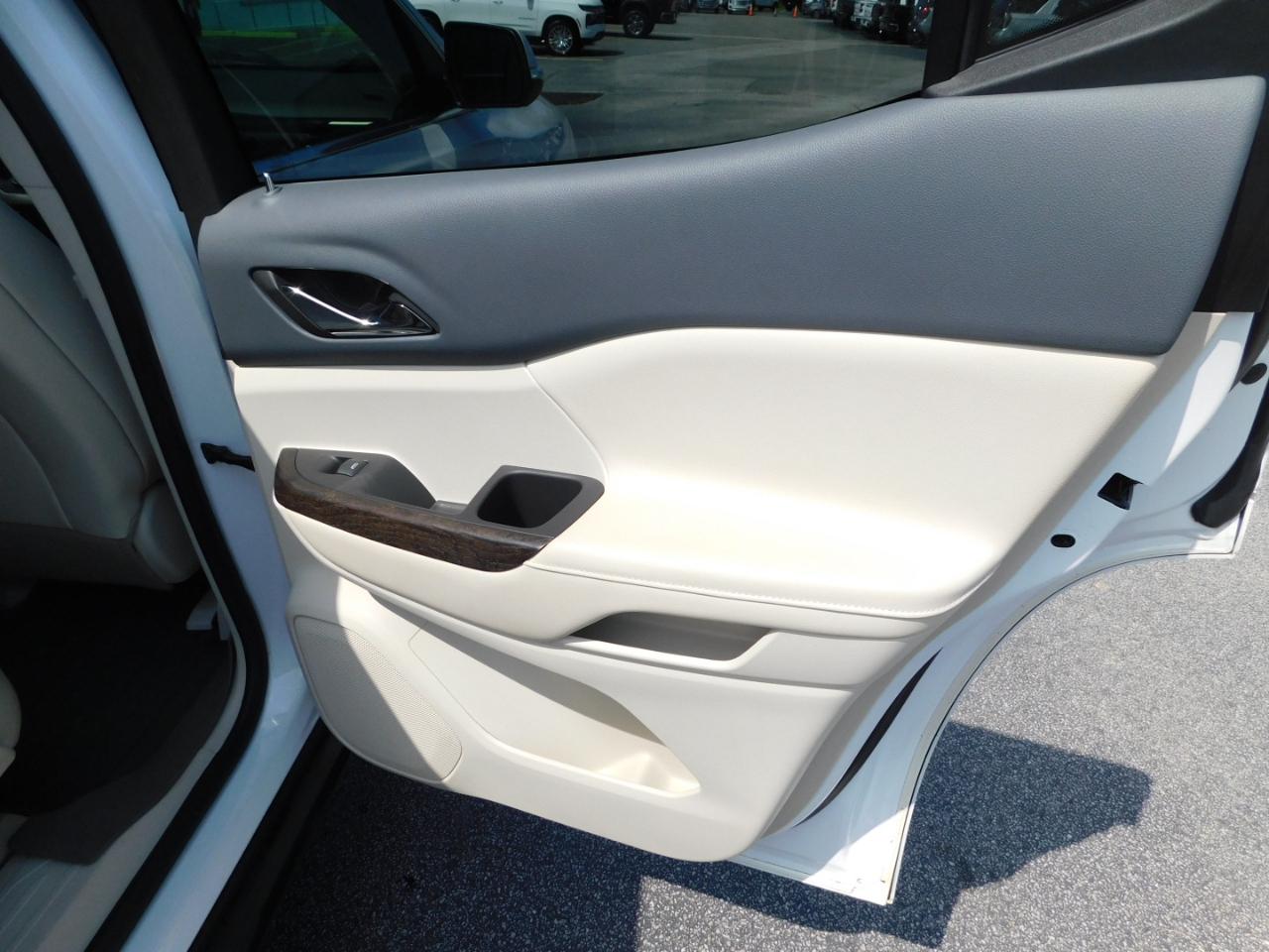 GMC Acadia FWD 4dr Denali 2020