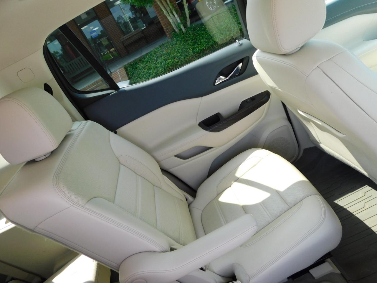 GMC Acadia FWD 4dr Denali 2020
