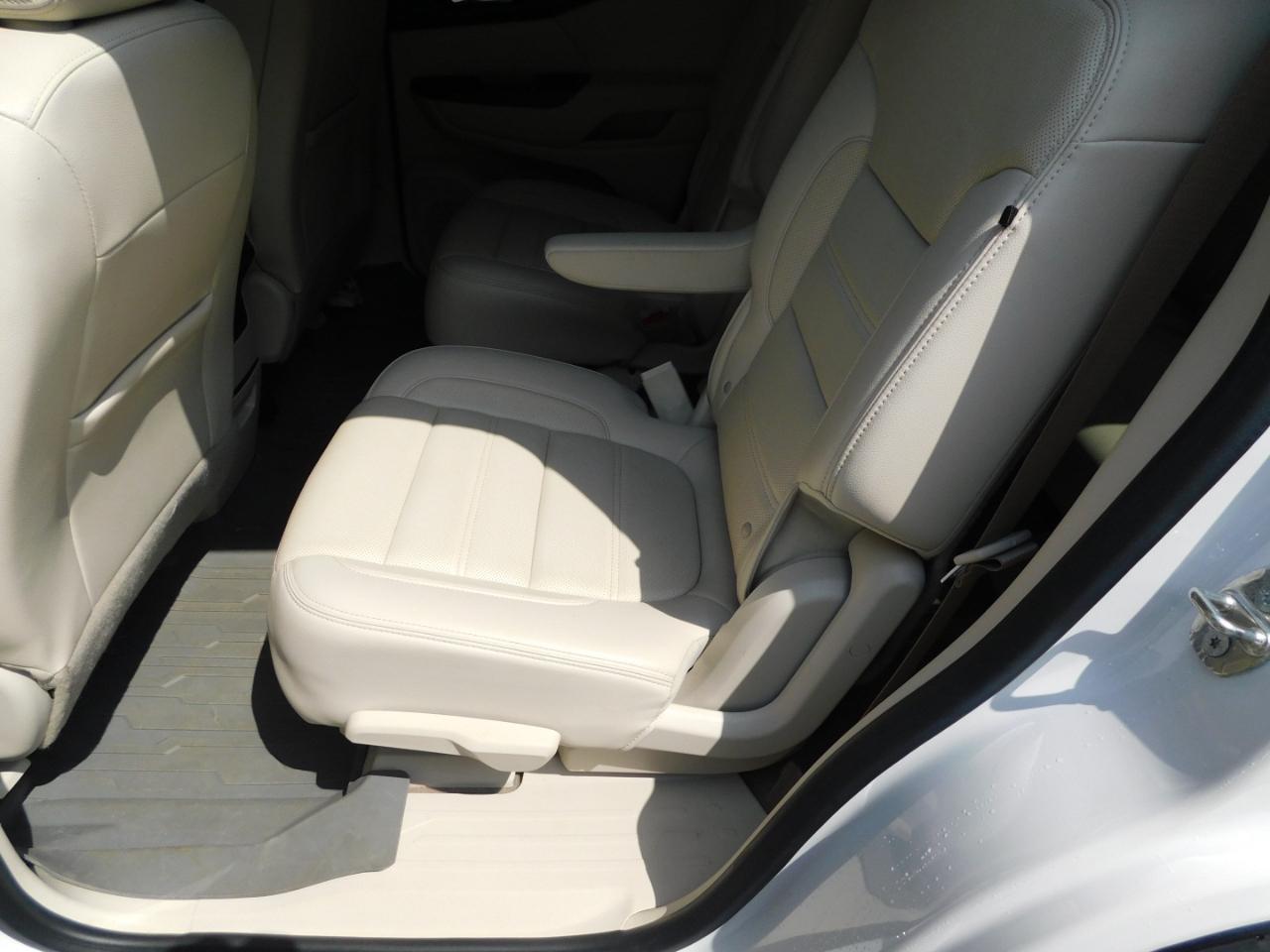 GMC Acadia FWD 4dr Denali 2020