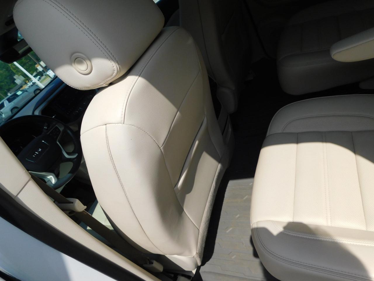 GMC Acadia FWD 4dr Denali 2020