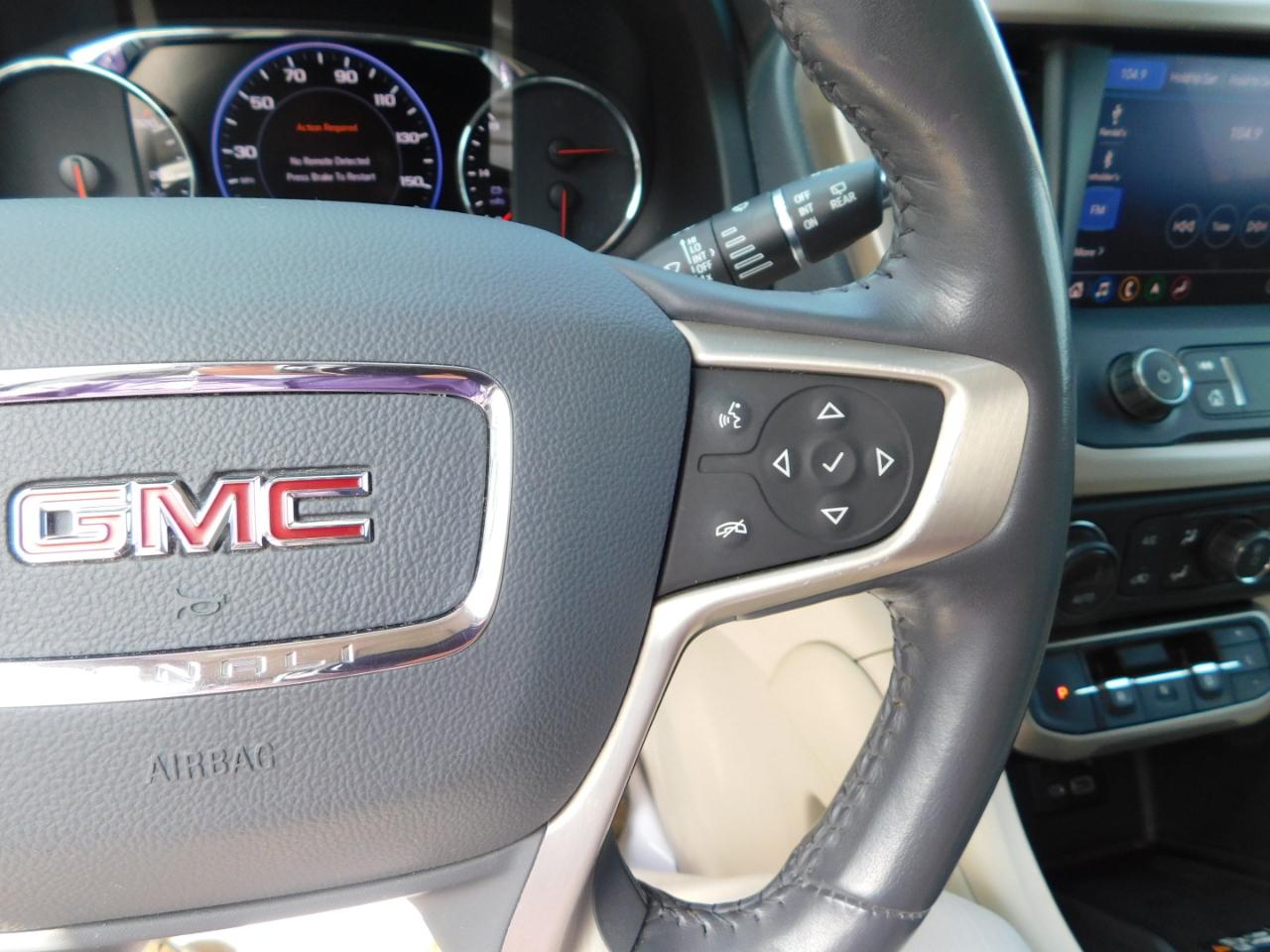 GMC Acadia FWD 4dr Denali 2020
