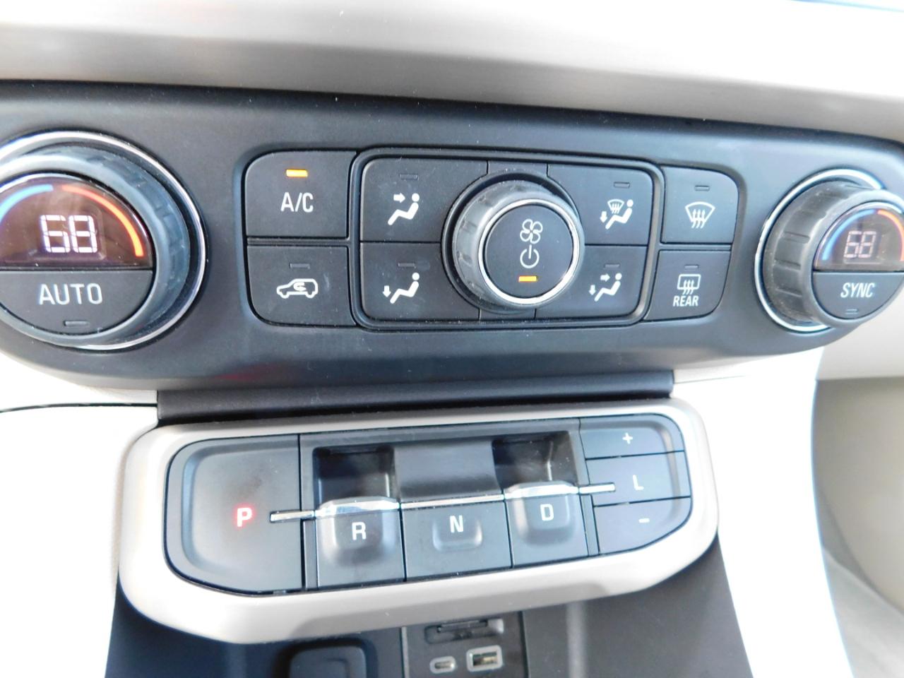 GMC Acadia FWD 4dr Denali 2020