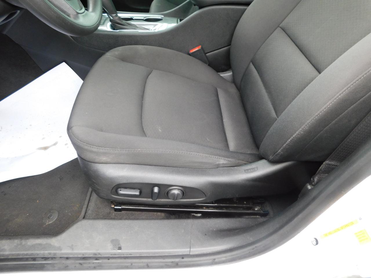 Chevrolet Malibu 4dr Sdn LT 2020