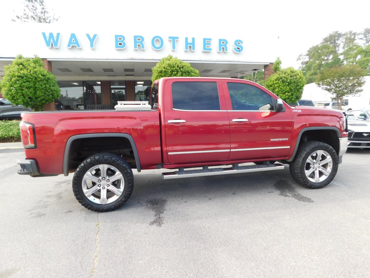 2018 GMC Sierra 1500 4WD CREW CAB 143.5" SLT