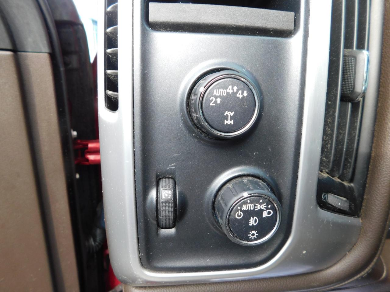 GMC Sierra 1500 4WD Crew Cab 143.5" SLT 2018