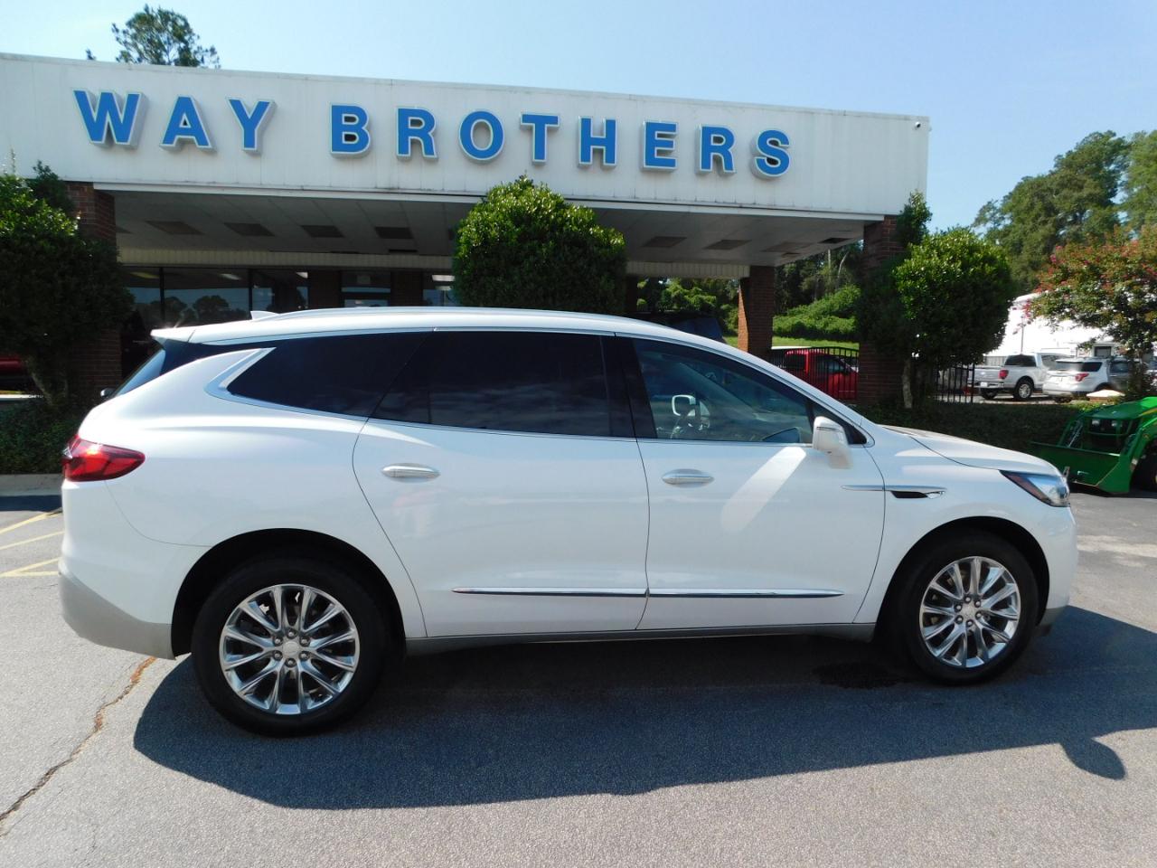 Buick Enclave FWD 4dr Essence 2020