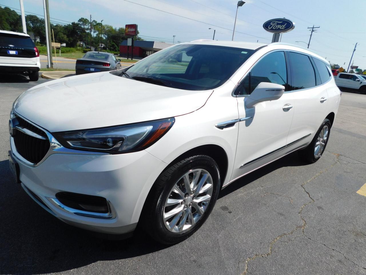 Buick Enclave FWD 4dr Essence 2020