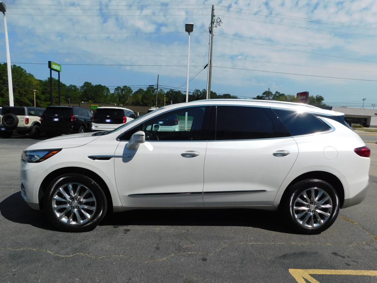 Buick Enclave FWD 4dr Essence 2020