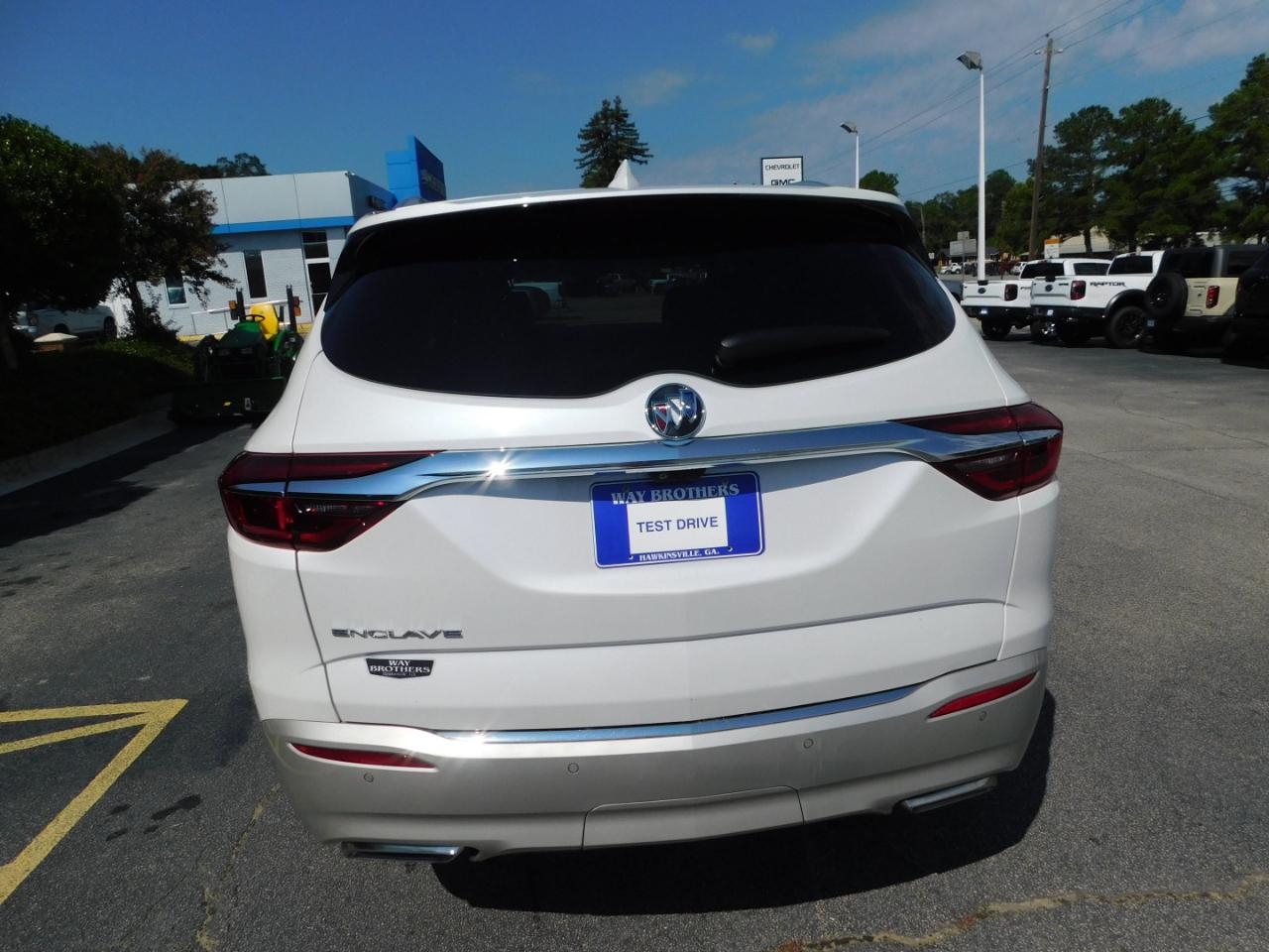 Buick Enclave FWD 4dr Essence 2020