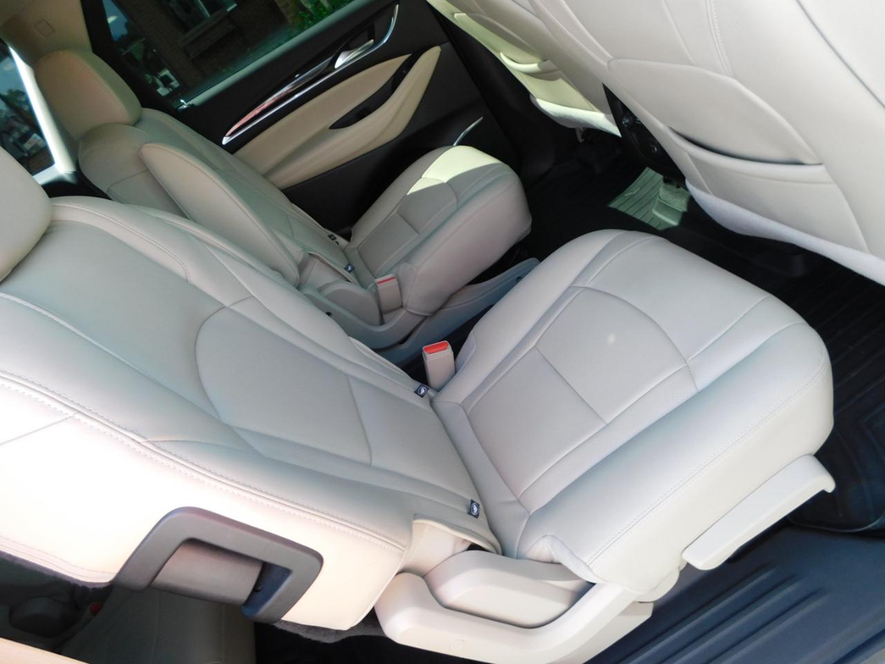 Buick Enclave FWD 4dr Essence 2020