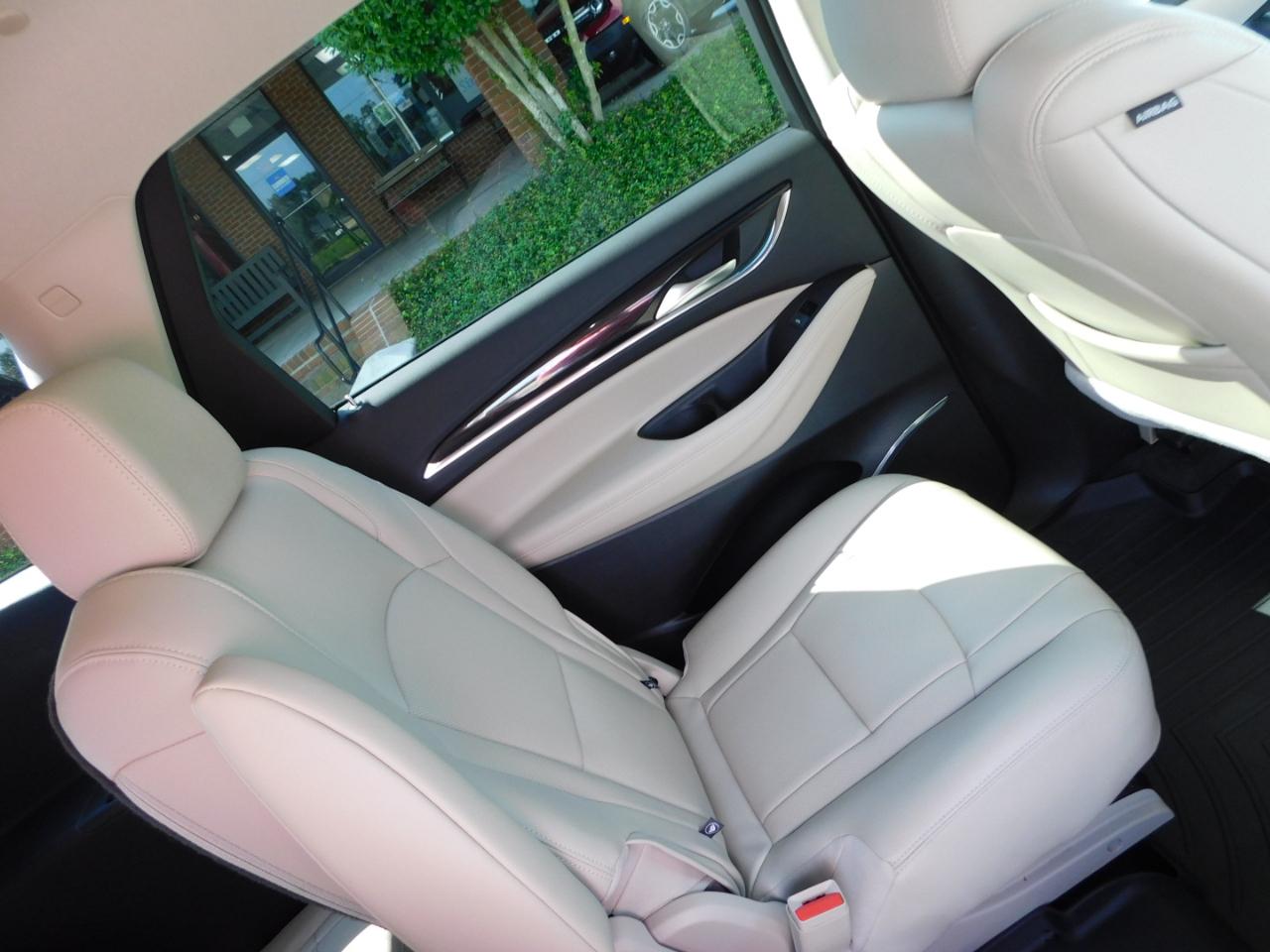 Buick Enclave FWD 4dr Essence 2020