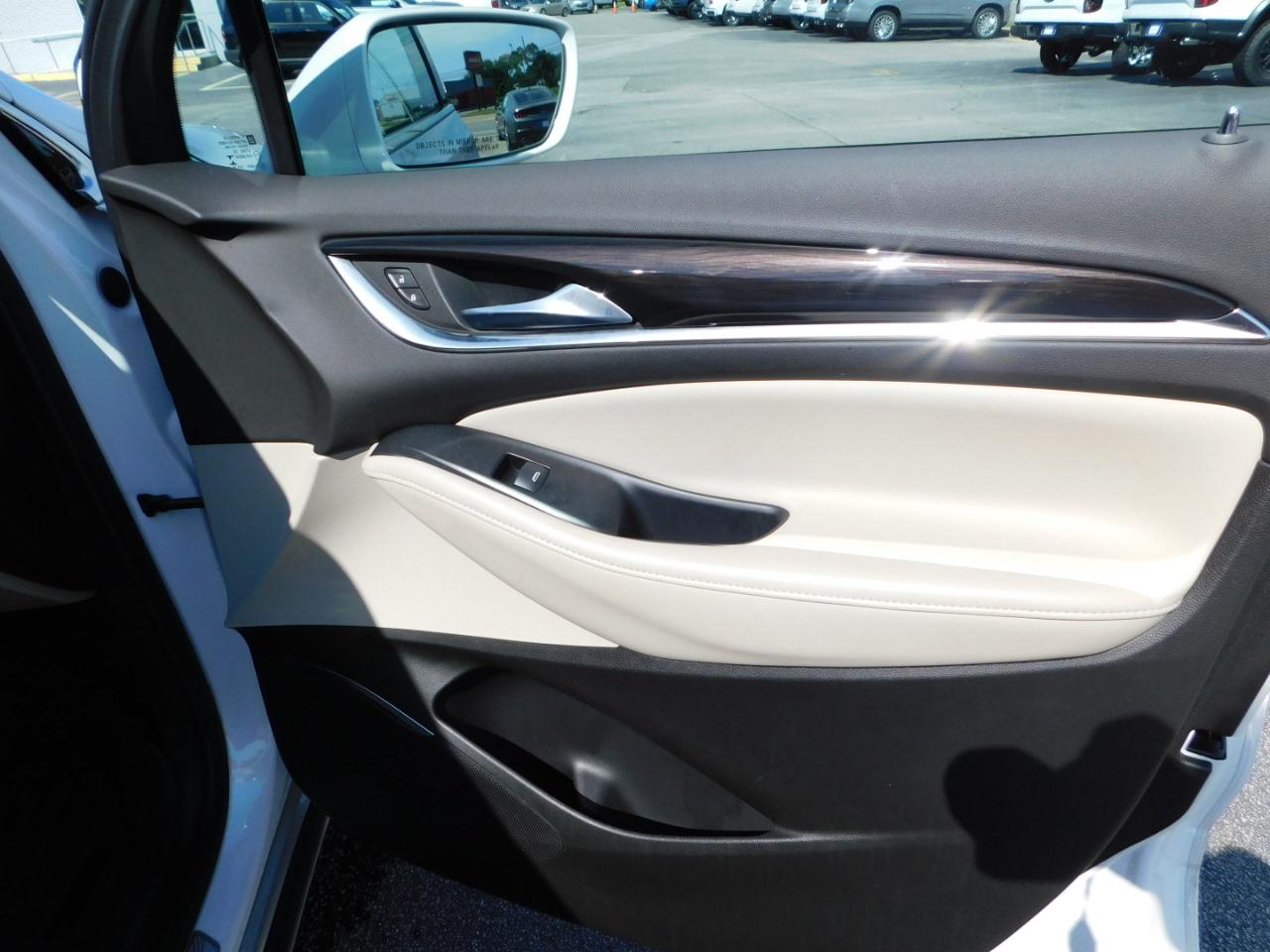 Buick Enclave FWD 4dr Essence 2020