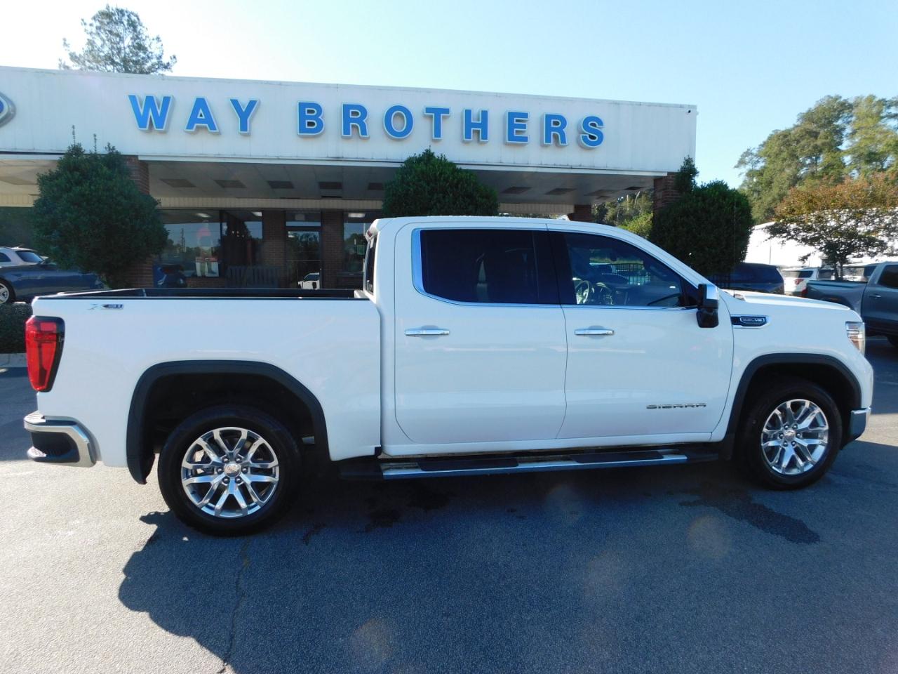 GMC Sierra 1500 4WD Crew Cab 147" SLT 2021