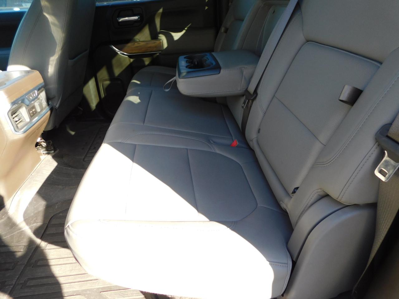 GMC Sierra 1500 4WD Crew Cab 147" SLT 2021