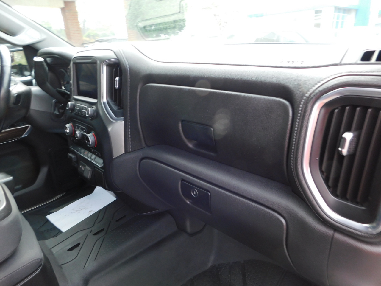 Chevrolet Silverado 1500 4WD Crew Cab 147" LT 2021