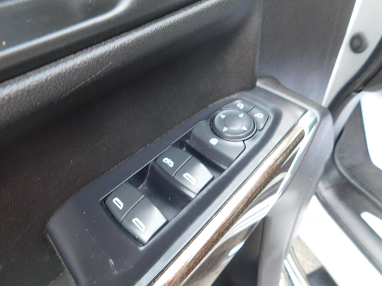 Chevrolet Silverado 1500 4WD Crew Cab 147" LT 2021