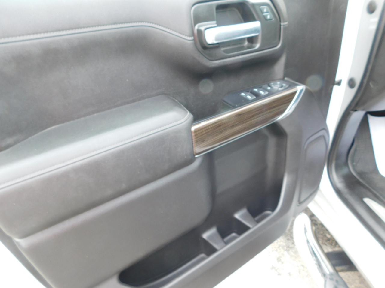 Chevrolet Silverado 1500 4WD Crew Cab 147" LT 2021