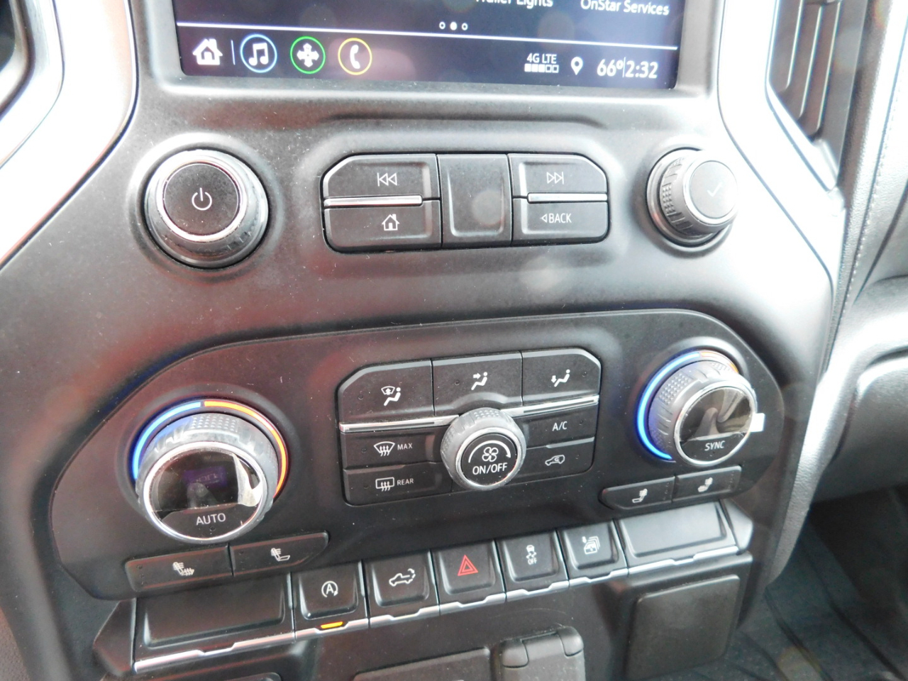 Chevrolet Silverado 1500 4WD Crew Cab 147" LT 2021