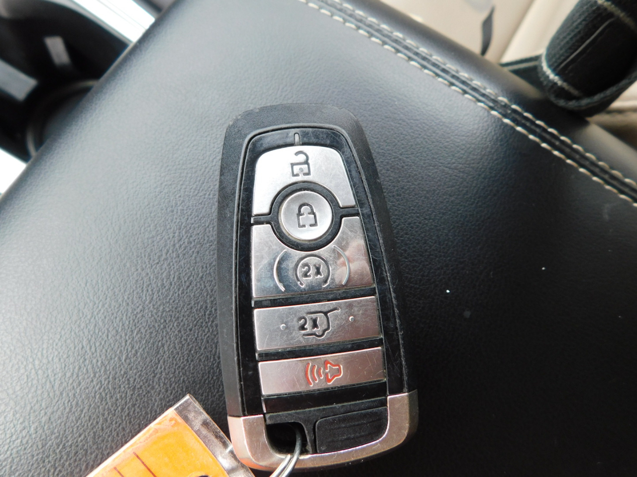 Ford Explorer Limited FWD 2020