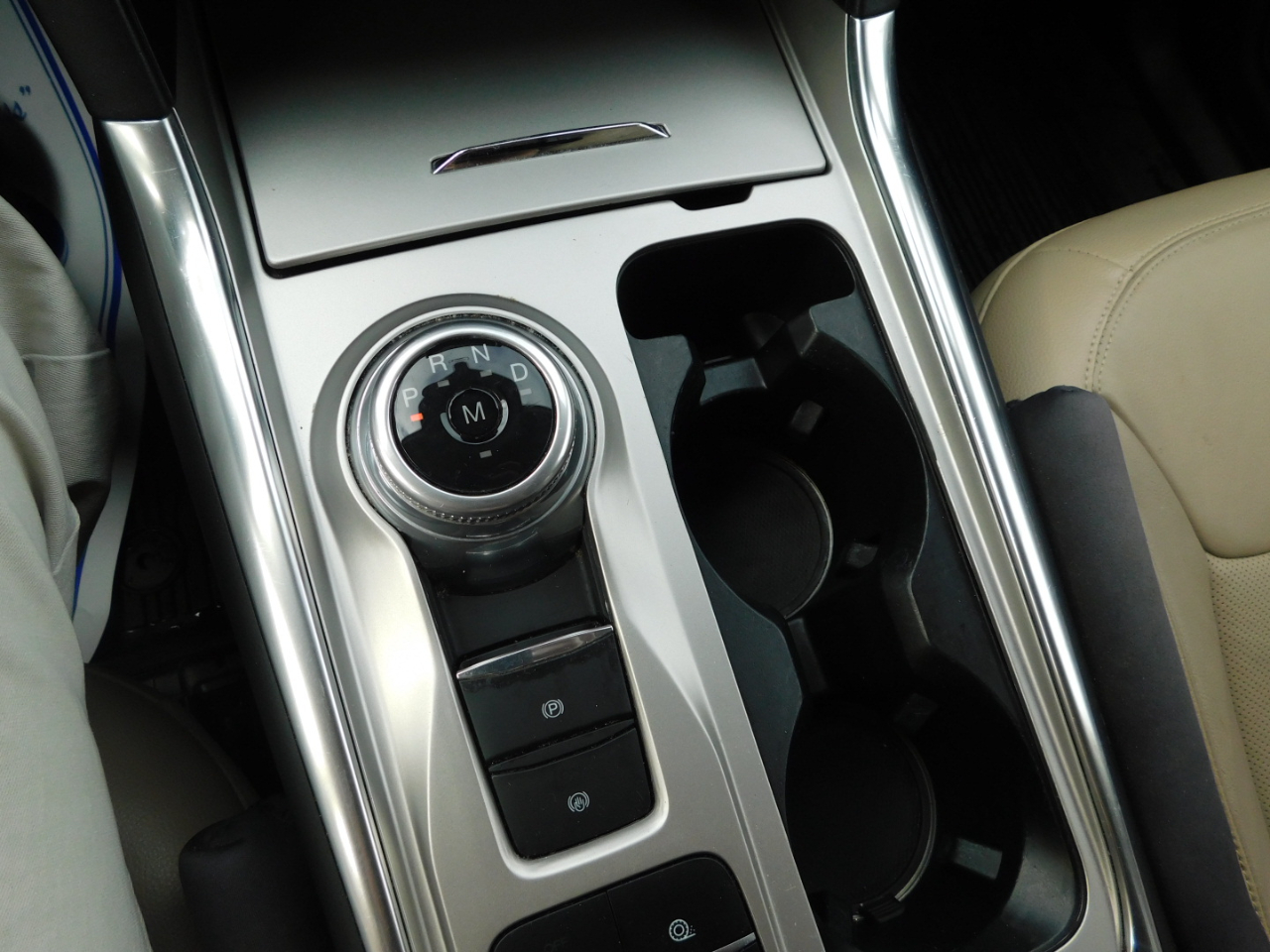 Ford Explorer Limited FWD 2020