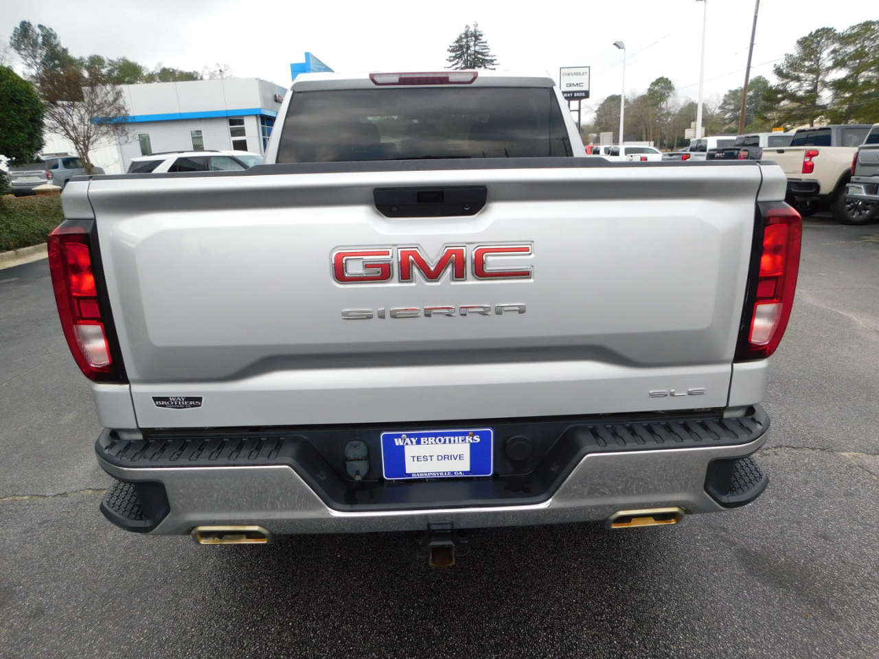GMC Sierra 1500 4WD Crew Cab 147" SLE 2021