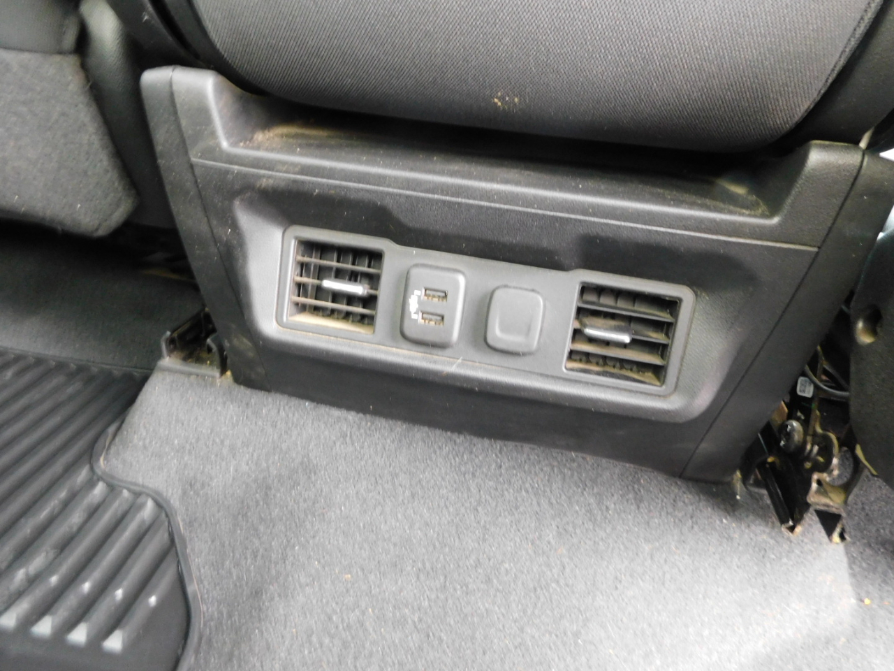 GMC Sierra 1500 4WD Crew Cab 147" SLE 2021