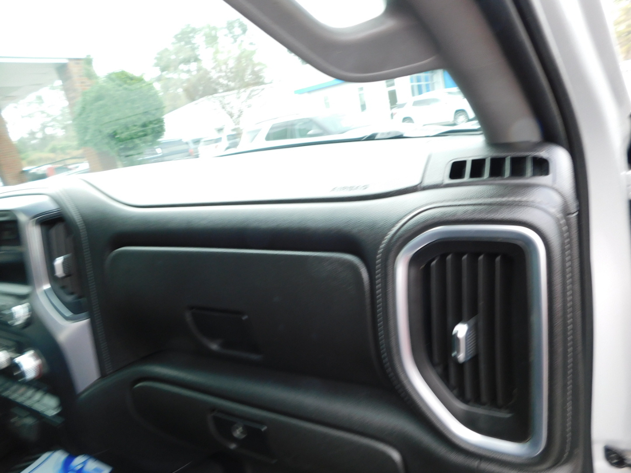 GMC Sierra 1500 4WD Crew Cab 147" SLE 2021