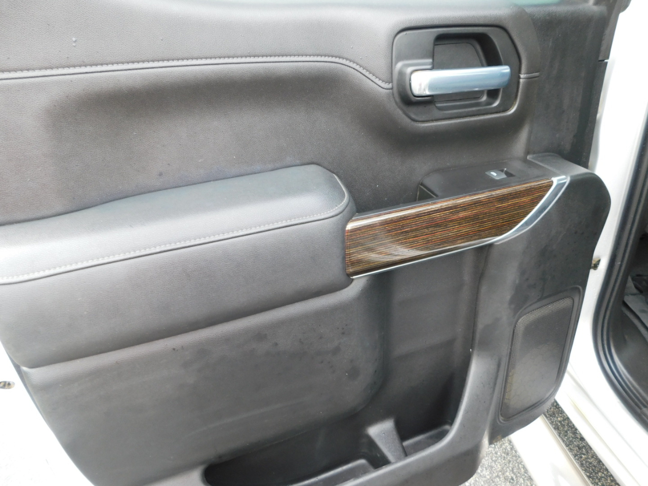 GMC Sierra 1500 4WD Crew Cab 147" SLE 2021