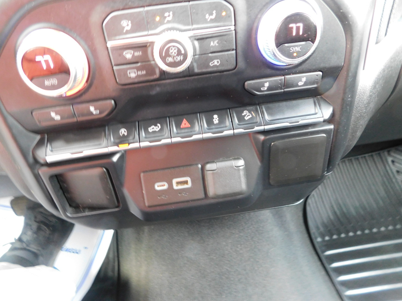 GMC Sierra 1500 4WD Crew Cab 147" SLE 2021