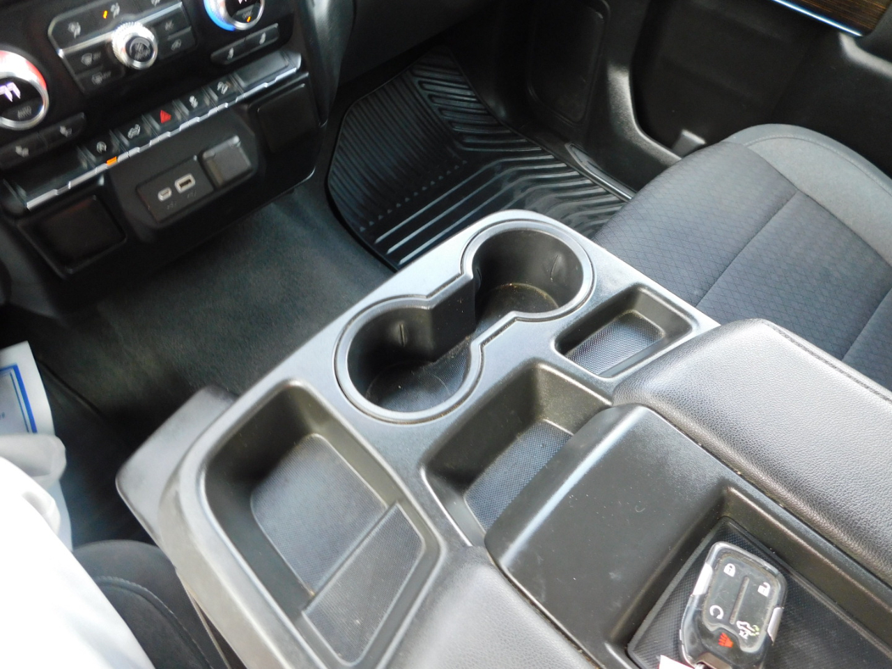 GMC Sierra 1500 4WD Crew Cab 147" SLE 2021