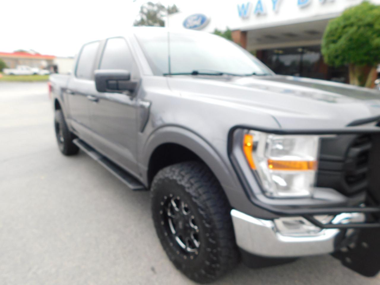 Ford F-150 XL 4WD SuperCrew 5.5' Box 2021