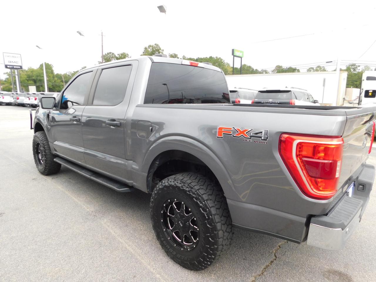 Ford F-150 XL 4WD SuperCrew 5.5' Box 2021
