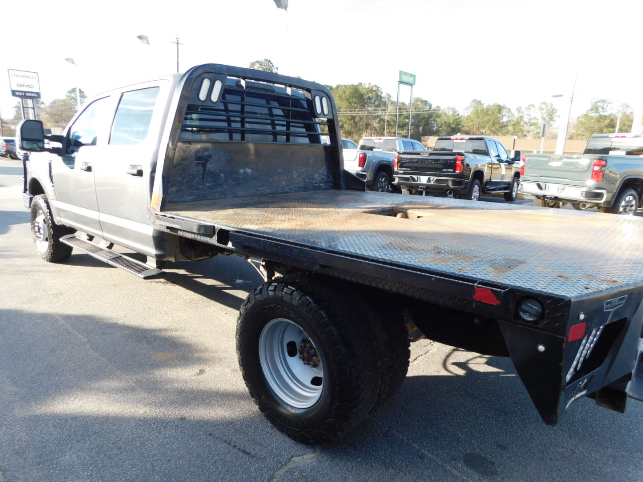 Ford Super Duty F-350 DRW  2022