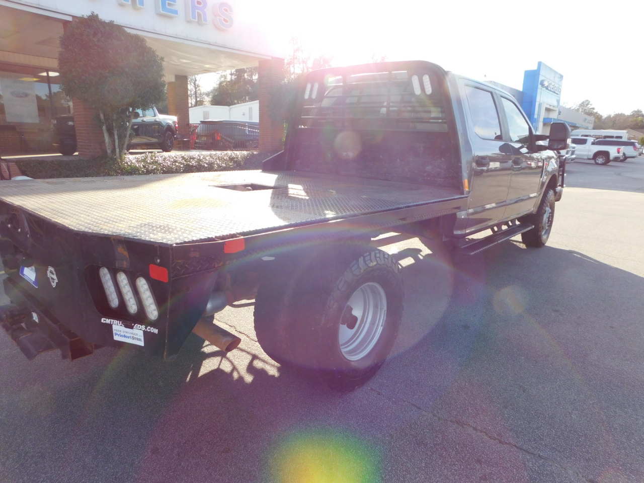 Ford Super Duty F-350 DRW  2022