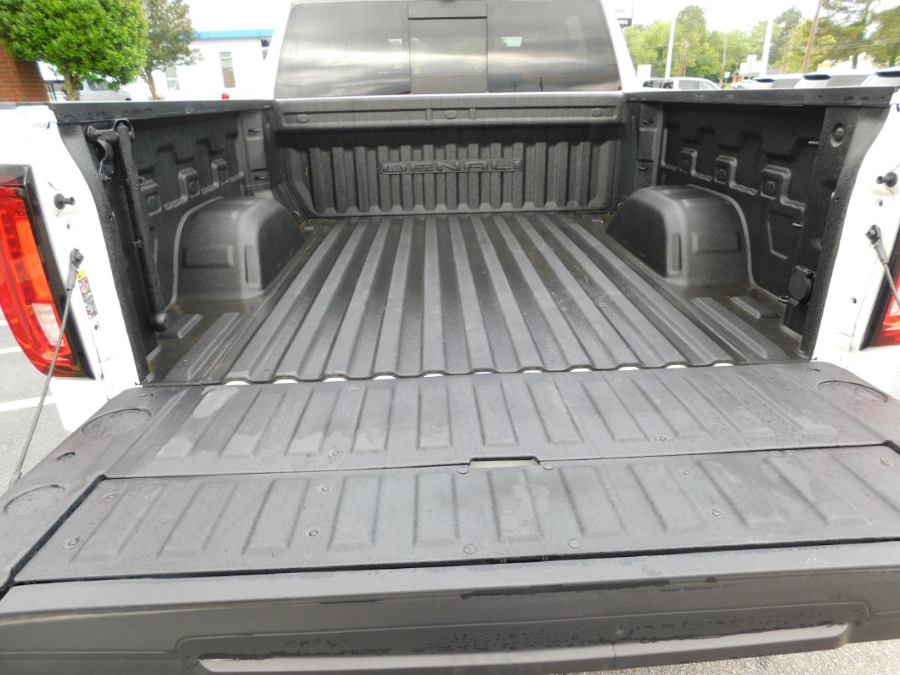 GMC Sierra 1500 2WD Crew Cab 147" Denali 2022